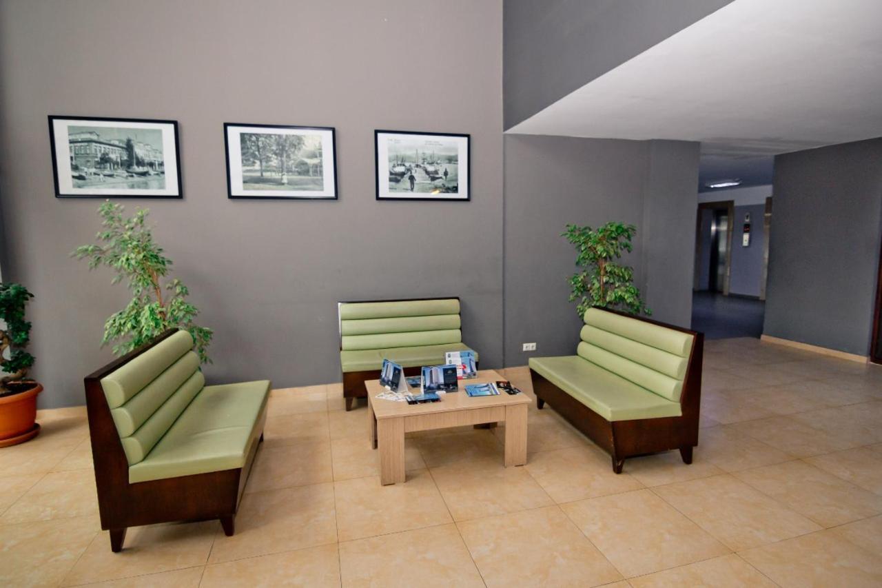 Rezal Plaza Batumi Apartamento Exterior foto